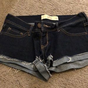 Hollister low rise sz 3 denim short